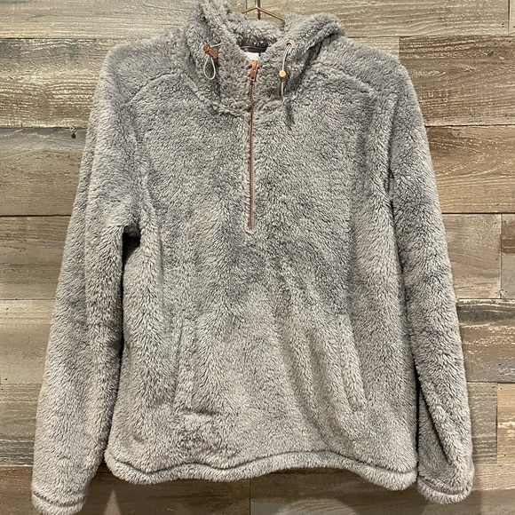 Reebok Tops - Reebok silver fuzzy front pocket pullover hoodie L